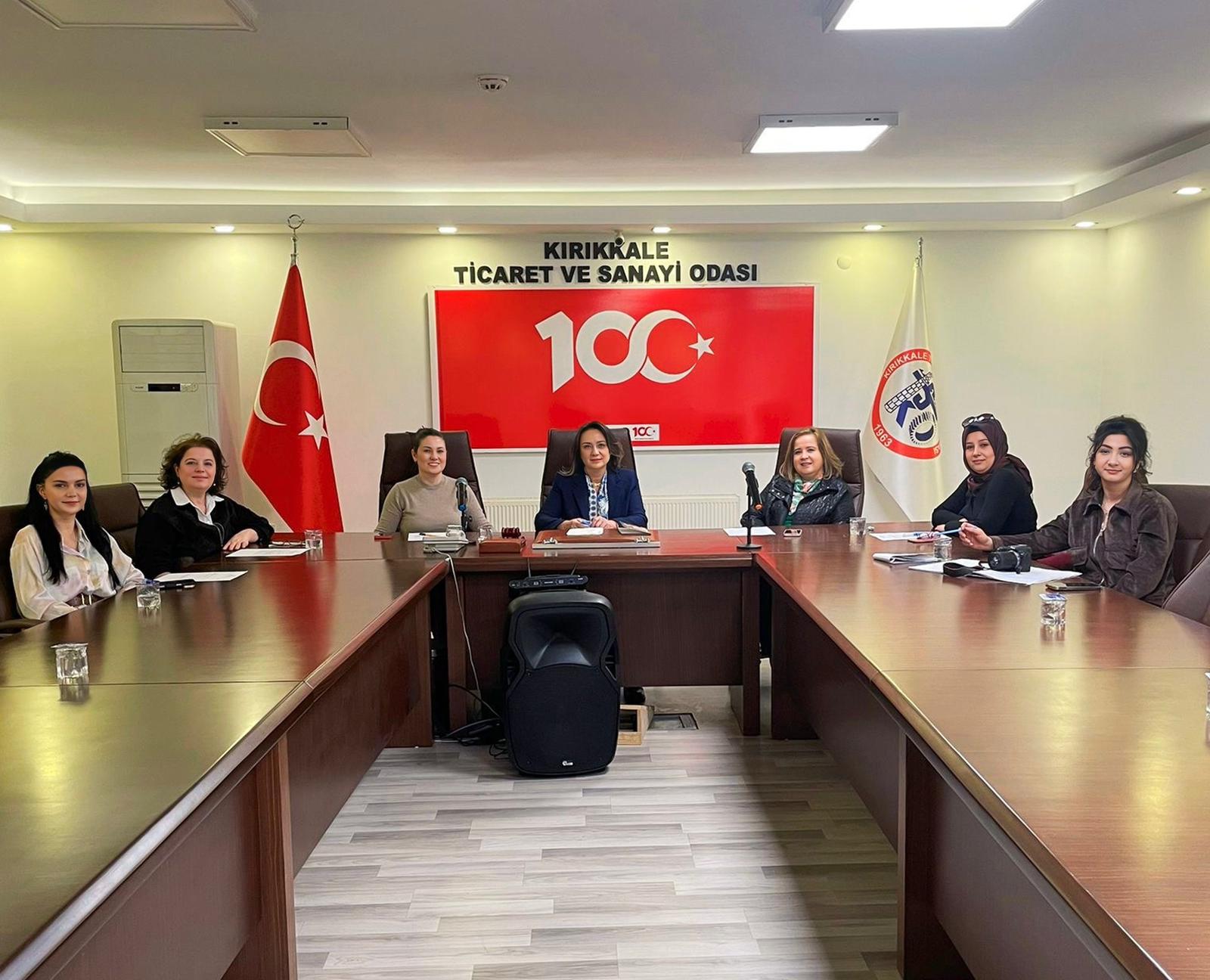 KADIN G�R���MC�LER �CRA KOM�TES� TOPLANTISI